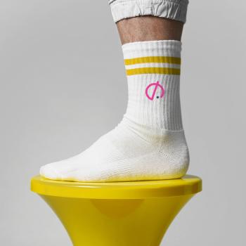 White/Yellow